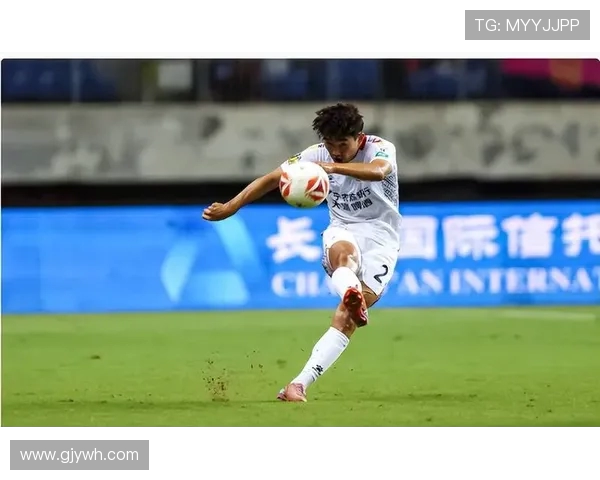 陕西联合逆袭领头羊 辽宁铁人1-3败北 梁少文破门立功 陕西联合逆袭领头羊 辽宁铁人1-3败北 梁少文破门立功
